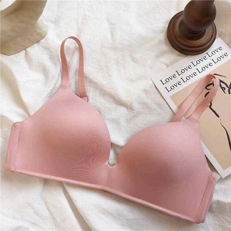 Renda floral que desenha o busto com beleza e suavidade, sem abrir mão da sustentação