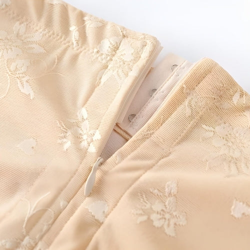 Shorts modelador suporte firme e caimento liso